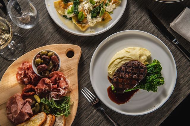 Got your long weekend plans organised? 

Book a table at CHAR today, and enjoy the weekend surrounded by friends and family!
 
#wentyleagues #char #westernsydney #parramatta #westernsydneyeats #parramattaeats