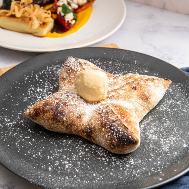 👋 Say hello to this year’s 2024 Perfect Plate dessert entry – our 
Apple Pie Calzone 😍 

Perfect for the upcoming cooler months, our Chef’s have created classic apple pie flavours in a golden brown dough, baked in our wood fired ovens and topped it all off with a Vanilla Bean Gelato!

Get down Wenty to try yours today!

#wentyleagues #perfectplate2024