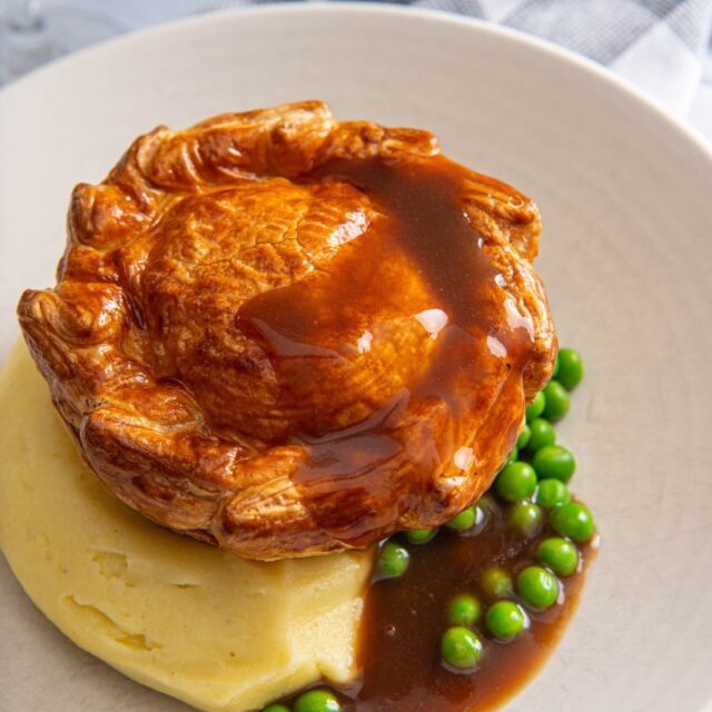 5 days time 💚💛

To celebrate the upcoming Paris Olympics, with every Lamb Shank Pie purchased from July 27th to August 11th, you will receive an Olympic scratch card, letting you GO FOR GOLD with the chance to win daily prizes, including $100 Wenty Leagues Gift Cards!

With the games kicking off this Friday, it's time to cheer on the green and gold!

#WentyLeagues #AllezAus
1h